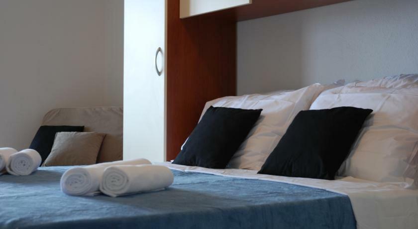 "Laurier" Rooms & Apartments Целина Экстерьер фото