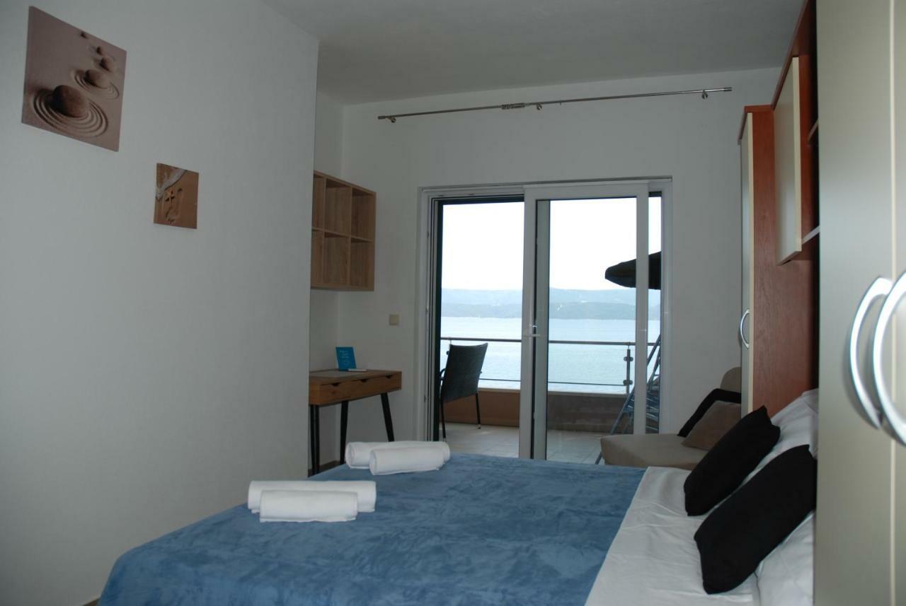 "Laurier" Rooms & Apartments Целина Экстерьер фото